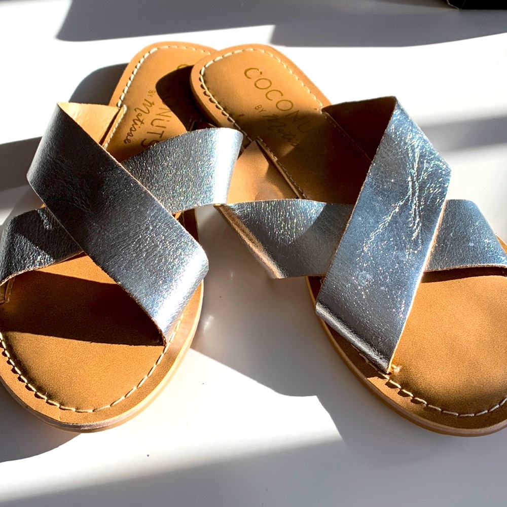 Coconuts by Matisse sandals